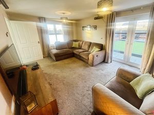 Lounge- click for photo gallery